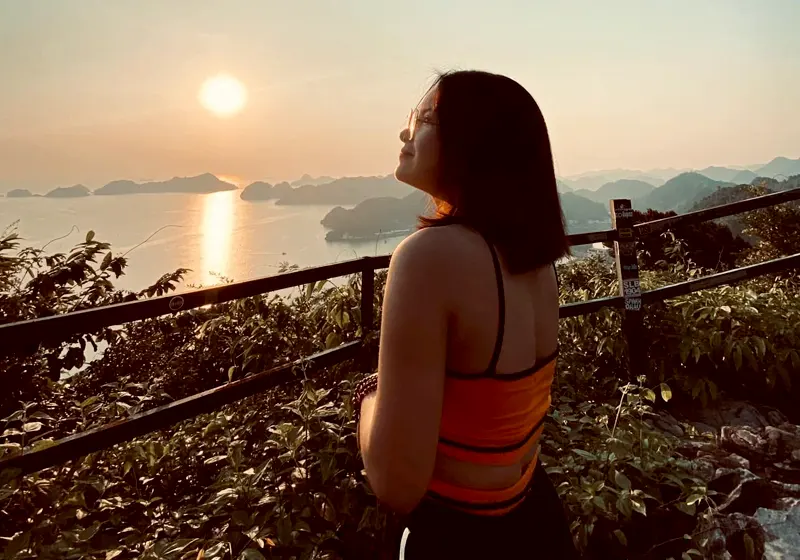 Điểm ngắm hoàng hôn tại Cát Bà